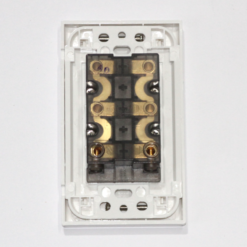 Ổ cắm ba 2 chấu (S18)